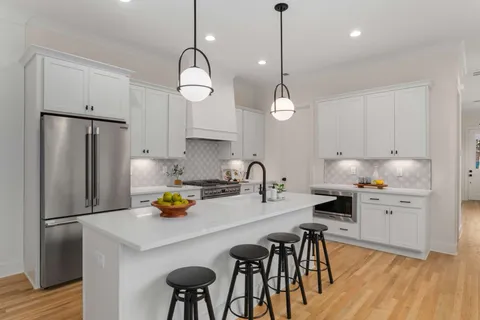 $834,999 | 401 A St Francis Avenue, Nashville, TN 37205