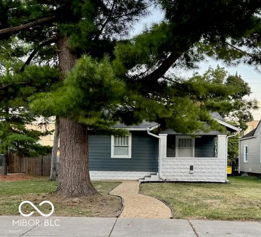 $1,975 | 4561 Winthrop Avenue, Indianapolis, IN 46205