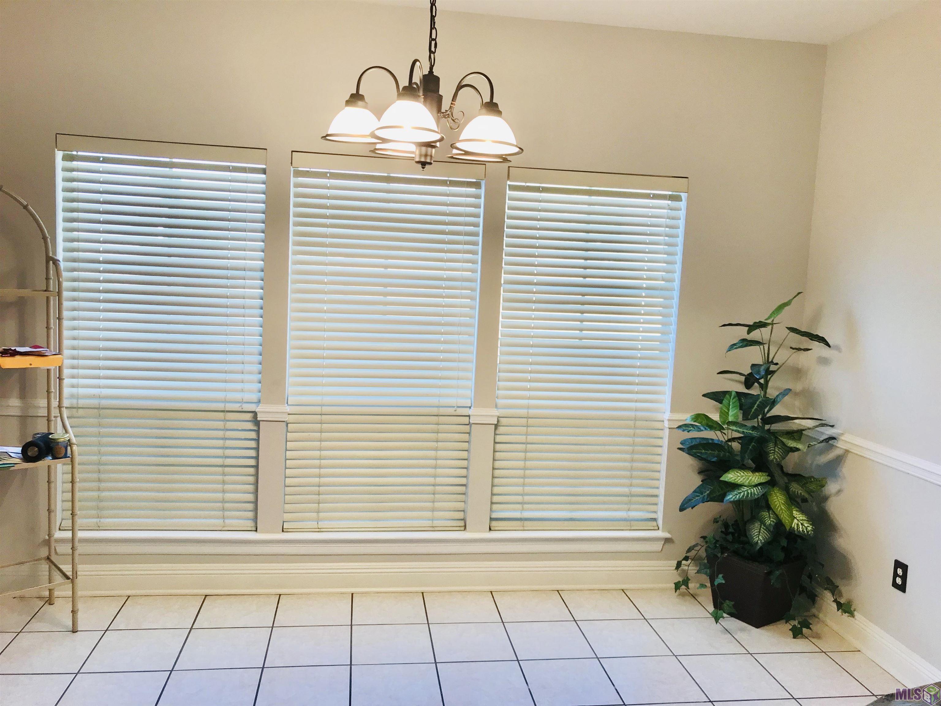10912 Fernbrook Avenue Baton Rouge, LA 70809 - Photo 8 of 12 Gallery Image 8