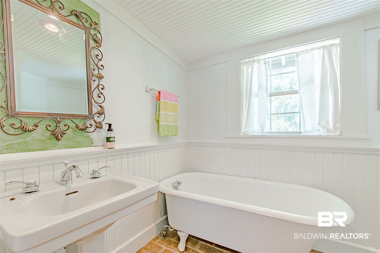 18743 Heidelberg Road Silverhill, AL 36576 - Photo 27 of 49