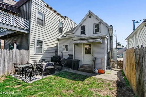 $159,900 | 115 Breslin Avenue, Cohoes, NY 12047