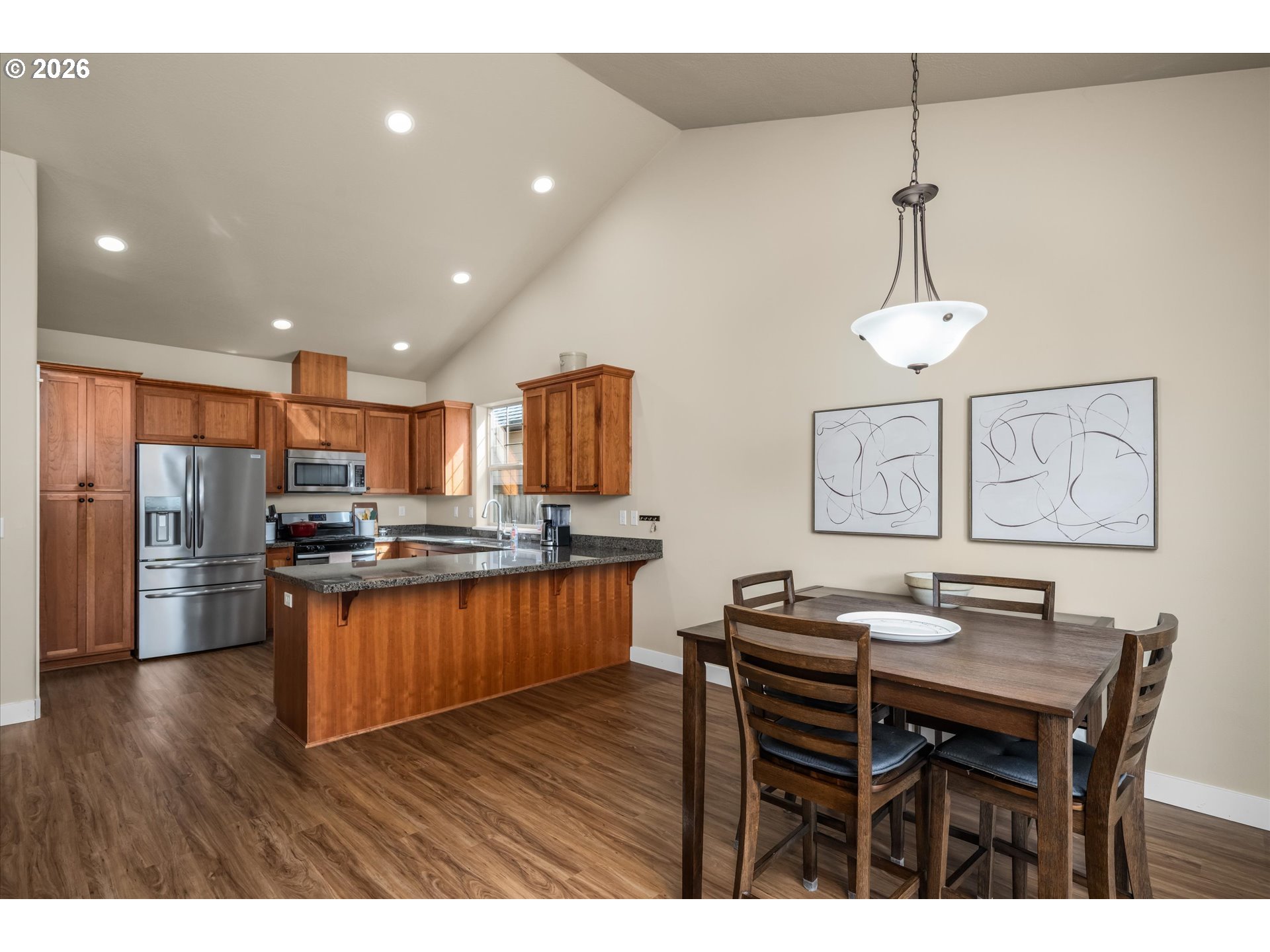 4155 Stellar Way Springfield, OR 97478 - Photo 13 of 38