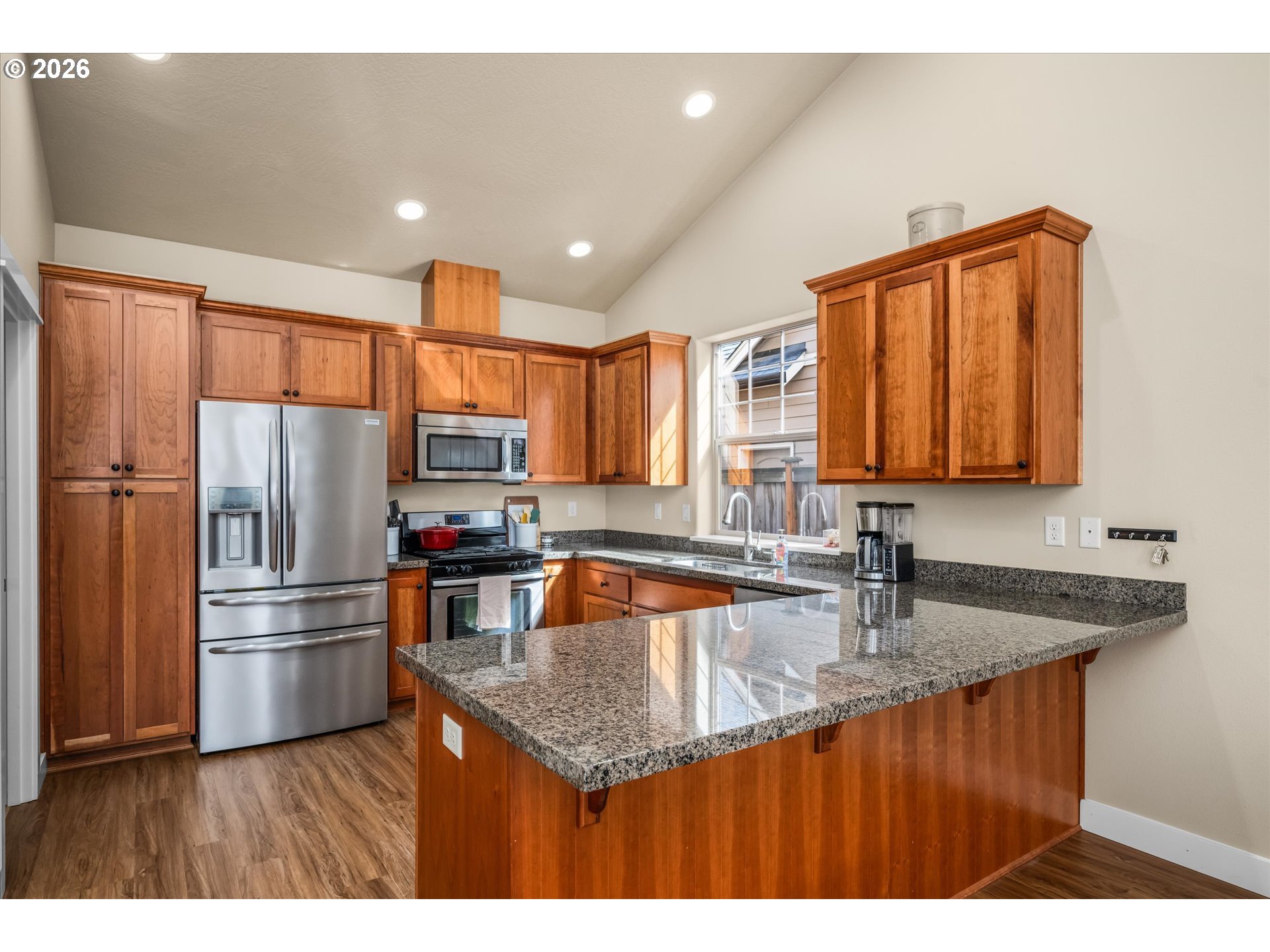 4155 Stellar Way Springfield, OR 97478 - Photo 14 of 38