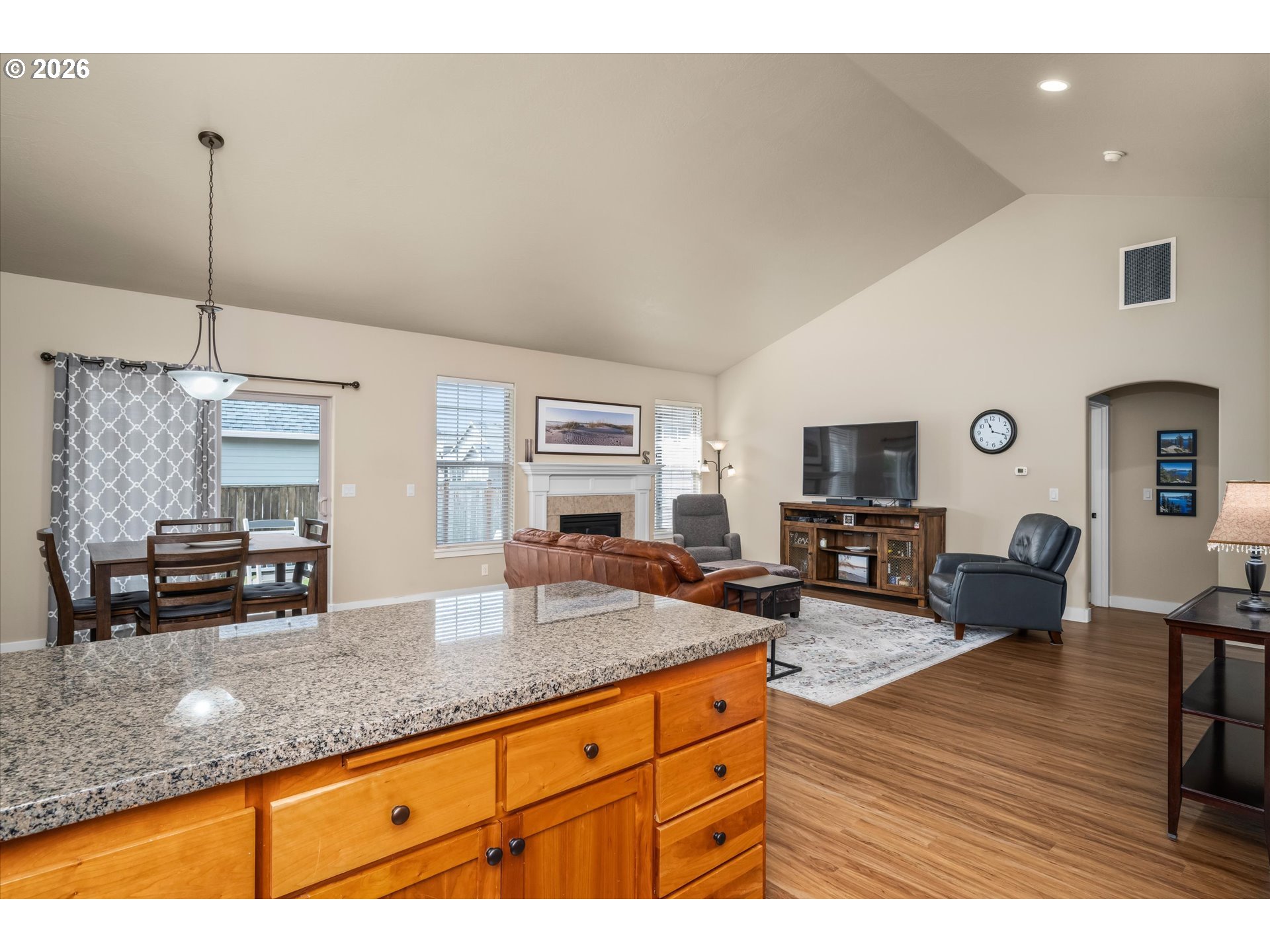 4155 Stellar Way Springfield, OR 97478 - Photo 17 of 38