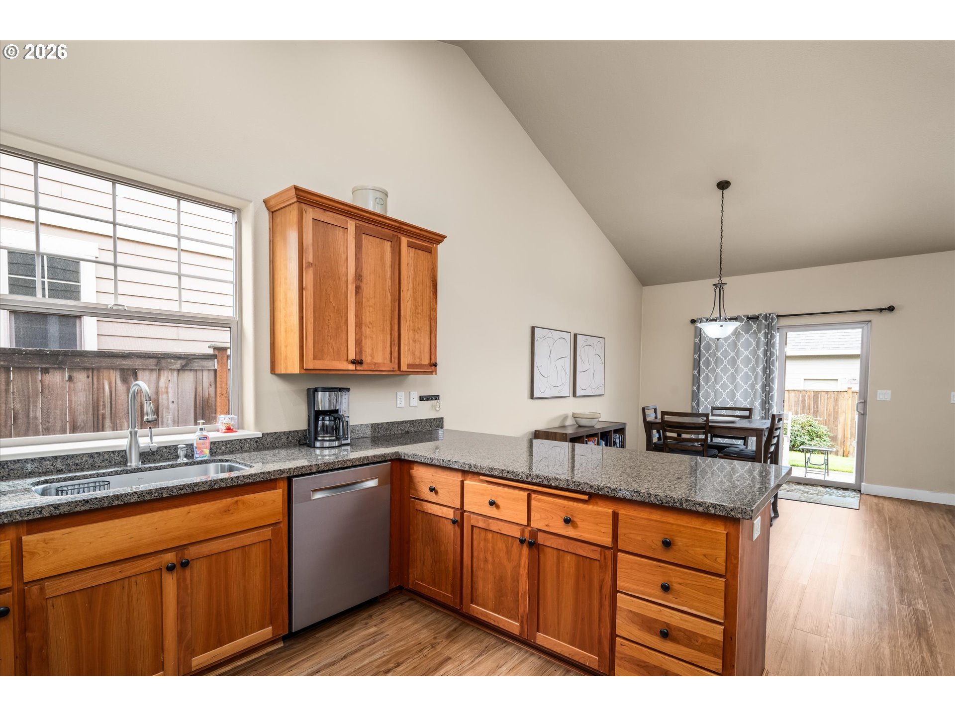 4155 Stellar Way Springfield, OR 97478 - Photo 18 of 38