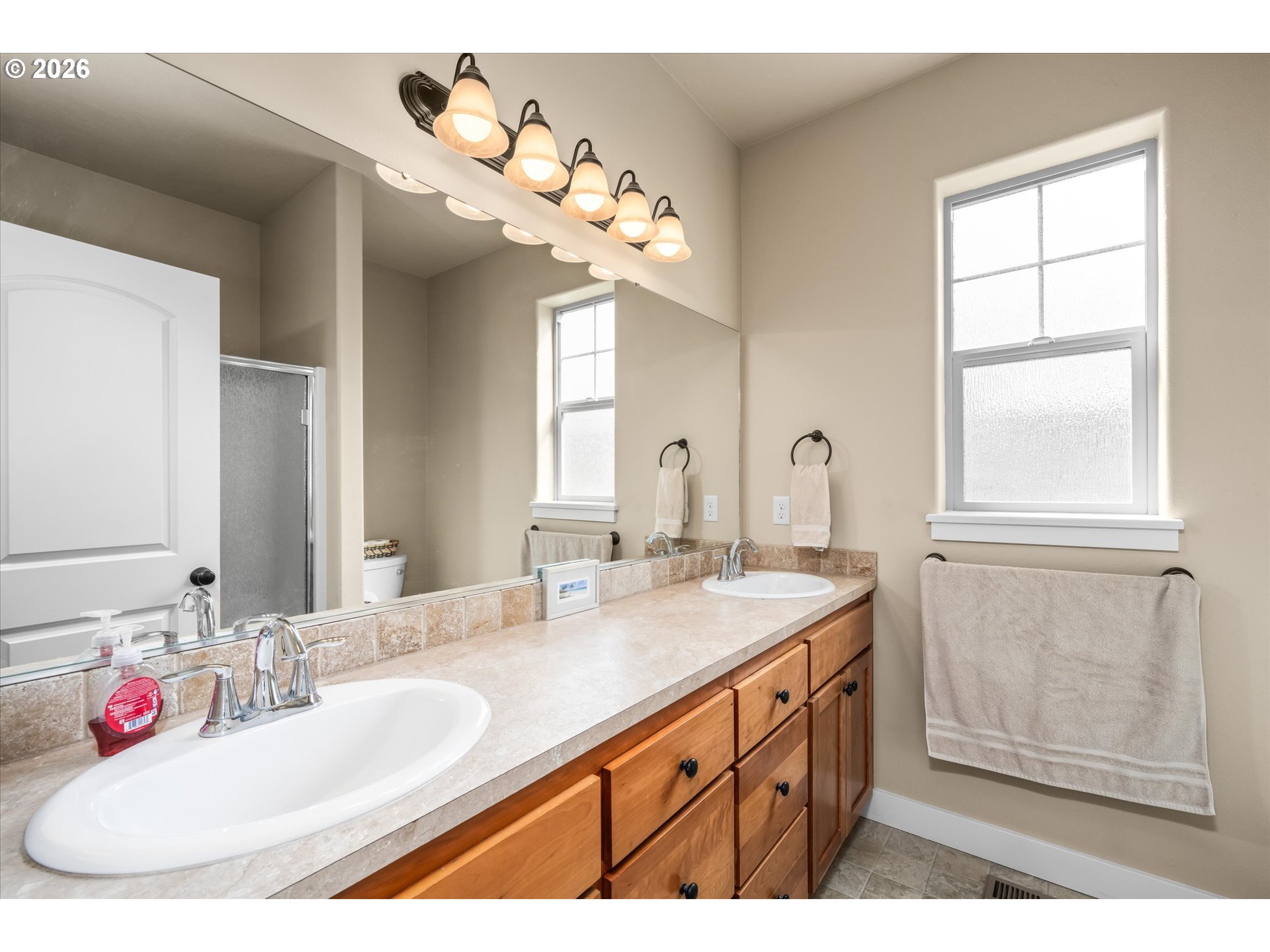 4155 Stellar Way Springfield, OR 97478 - Photo 23 of 38