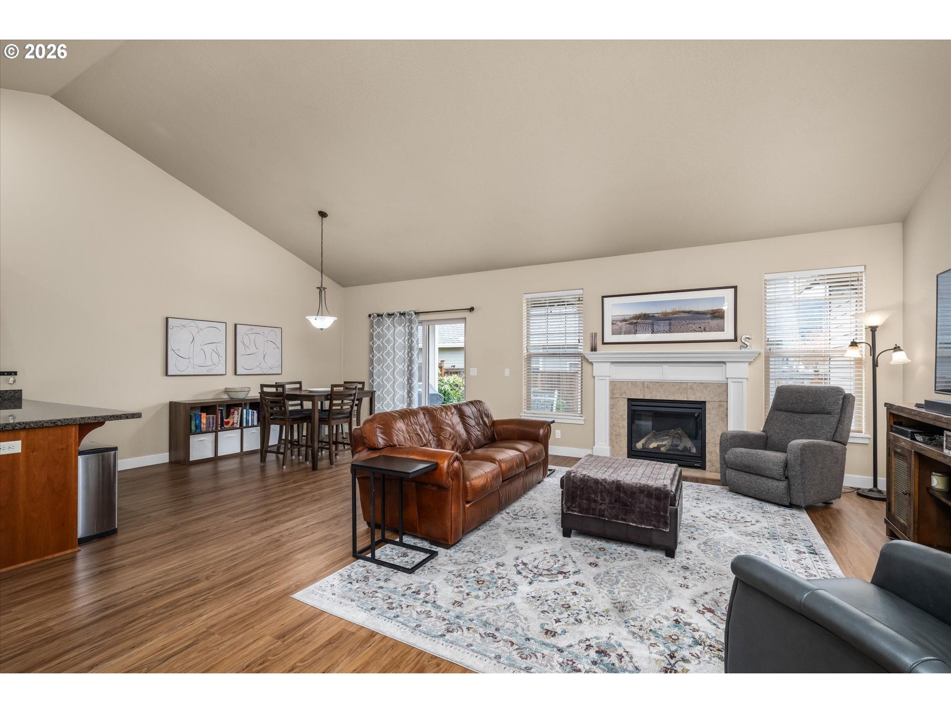 4155 Stellar Way Springfield, OR 97478 - Photo 7 of 38