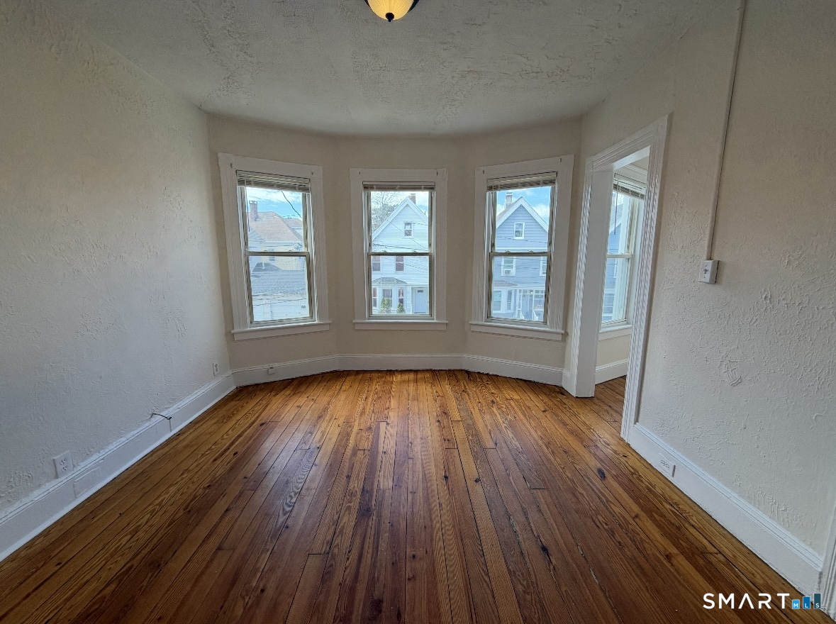 120 Rennell Street Bridgeport, CT 06604 - Photo 7 of 9