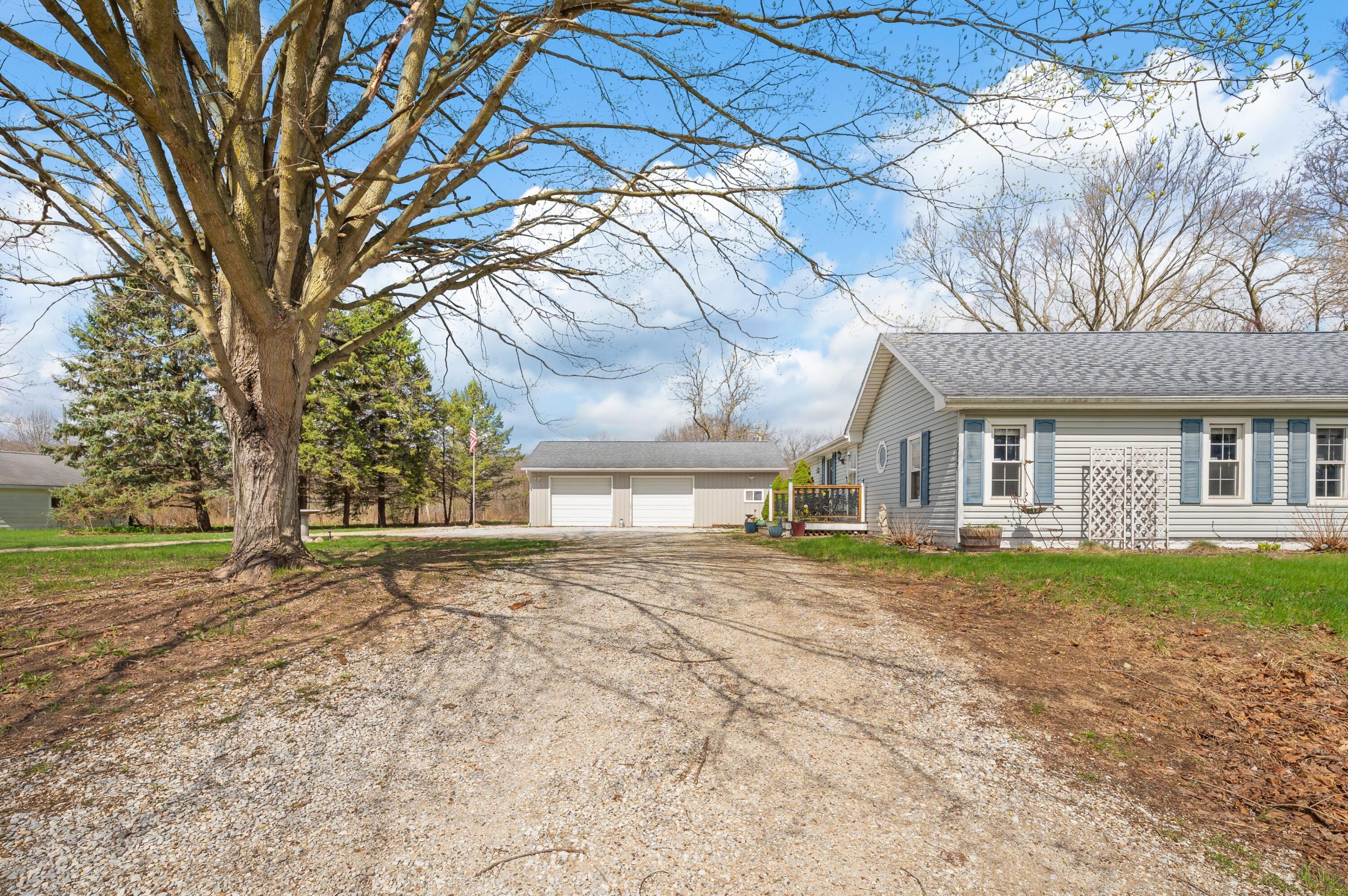 3017 Walton Road Buchanan, MI 49107 - Photo 4 of 69 04DSC_3775