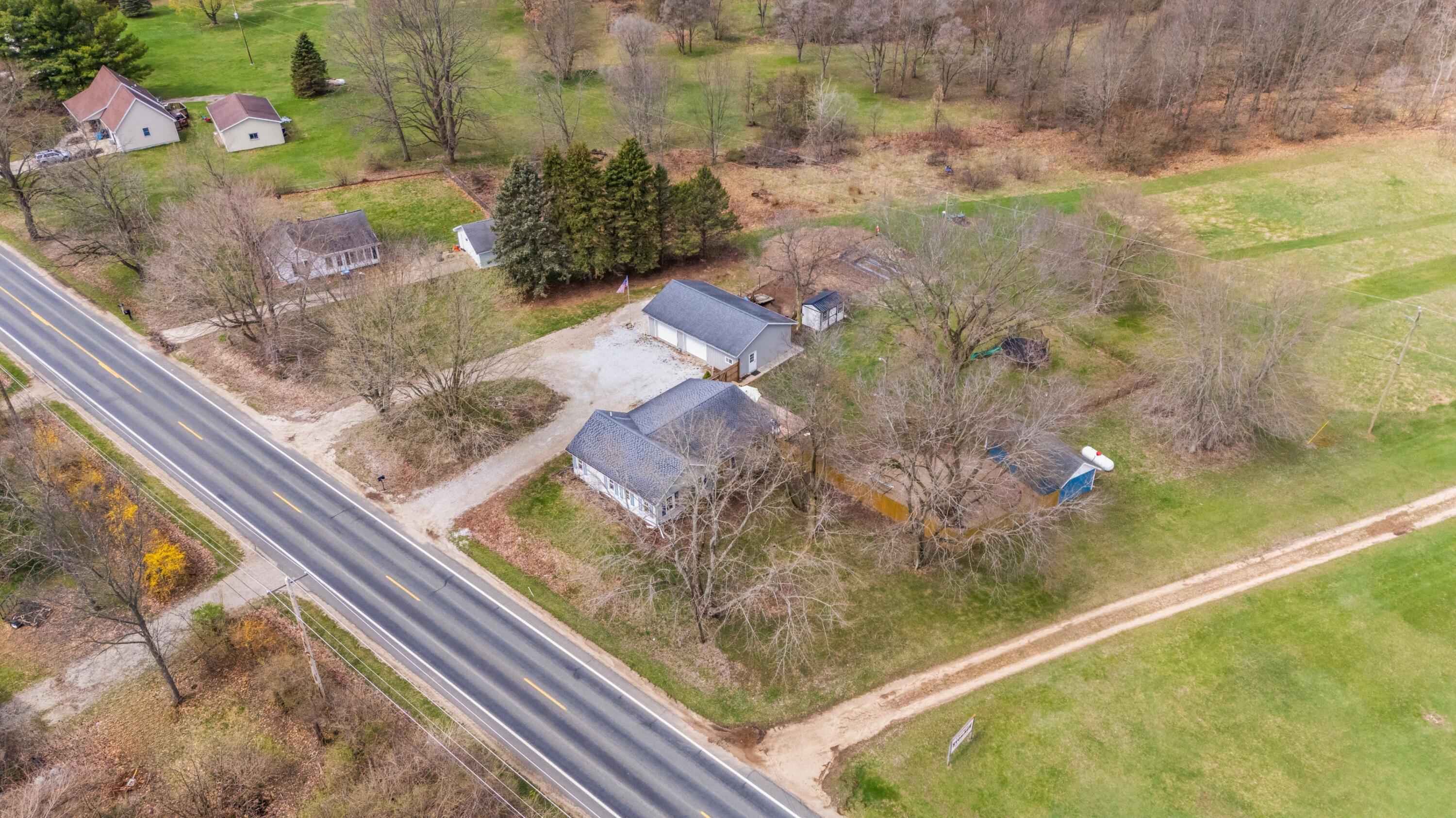 3017 Walton Road Buchanan, MI 49107 - Photo 59 of 69 61DJI_20260406005034_0011_D