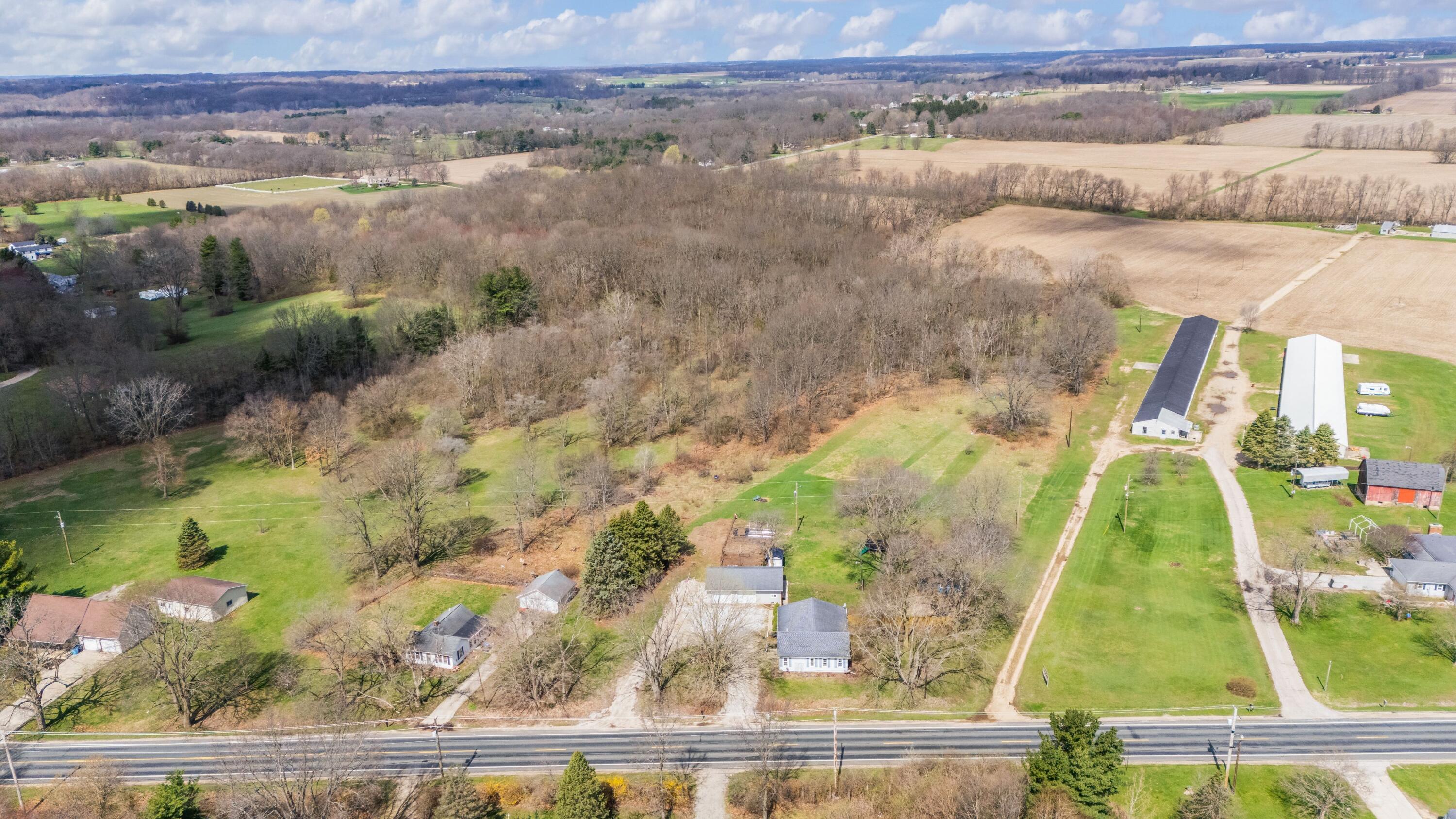 3017 Walton Road Buchanan, MI 49107 - Photo 64 of 69 66DJI_20260406004634_0002_D