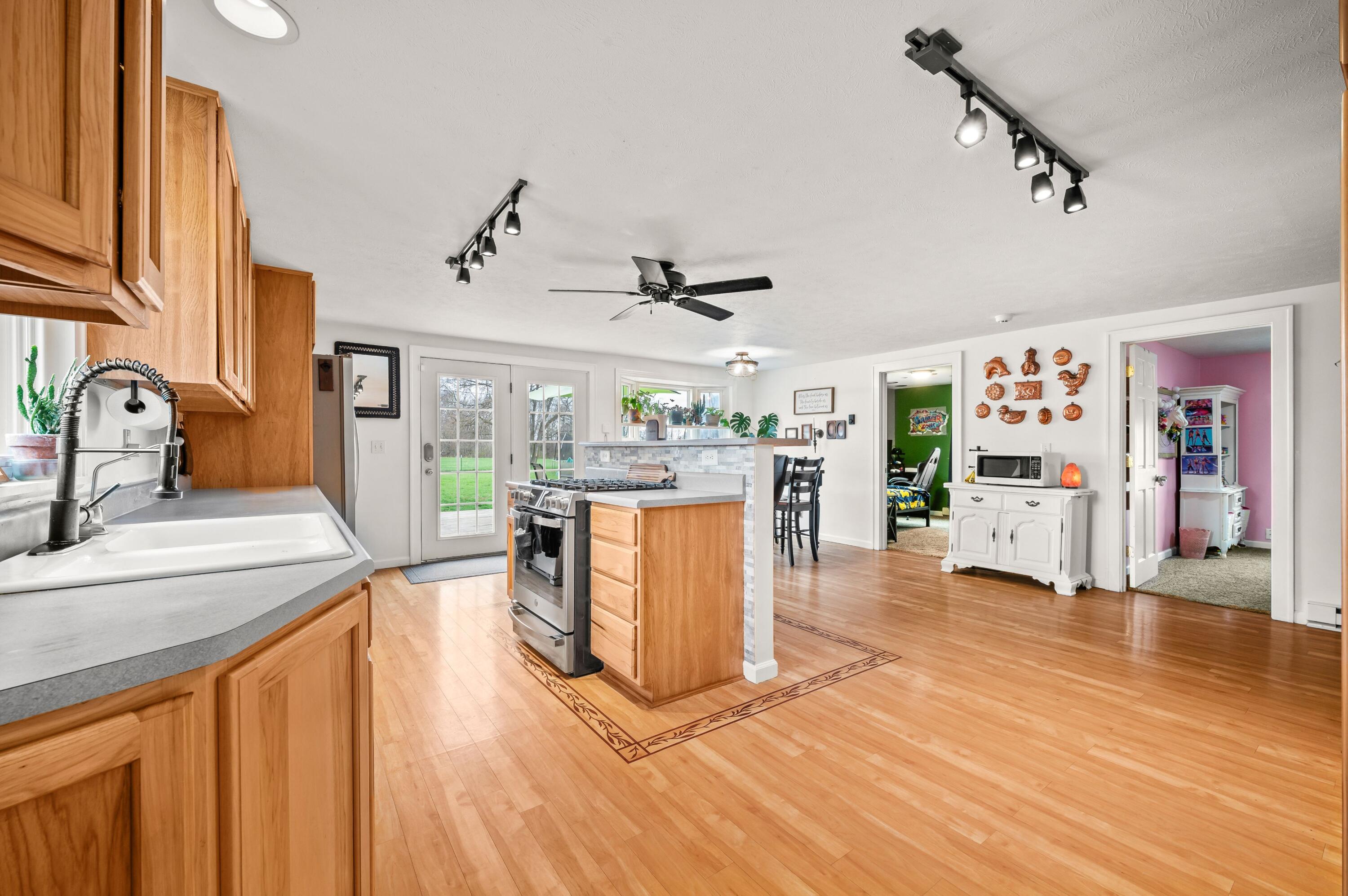 3017 Walton Road Buchanan, MI 49107 - Photo 9 of 69 09DSC_3556