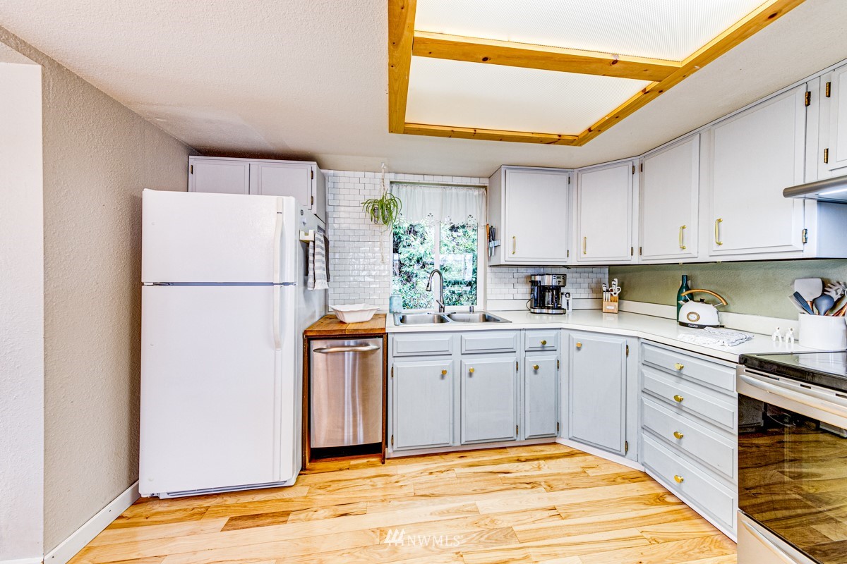 272 North Ridge View Drive Port Angeles, WA 98362 - Photo 12 of 35 Gallery Image 12