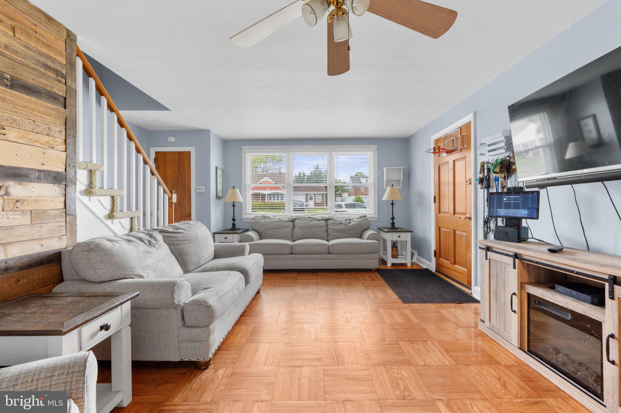 507 Perry Street Ridley Park, PA 19078 - Photo 3 of 23