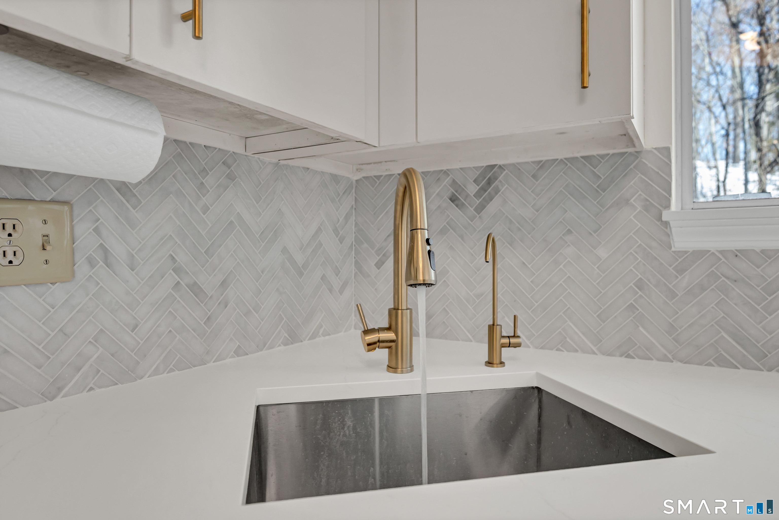 925 Oronoke Road, Unit 14F Waterbury, CT 06708 - Photo 9 of 38