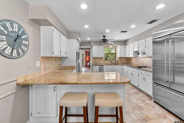 $640,000 | 19422 County Road 1321, Flint, TX 75762