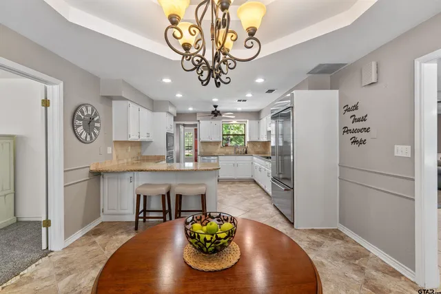 $640,000 | 19422 County Road 1321, Flint, TX 75762