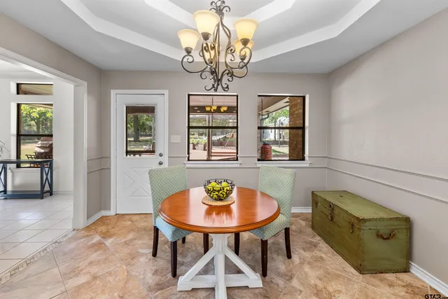 $640,000 | 19422 County Road 1321, Flint, TX 75762