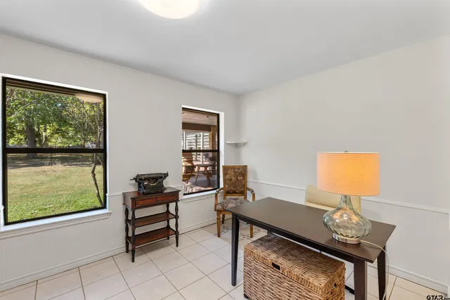 $640,000 | 19422 County Road 1321, Flint, TX 75762