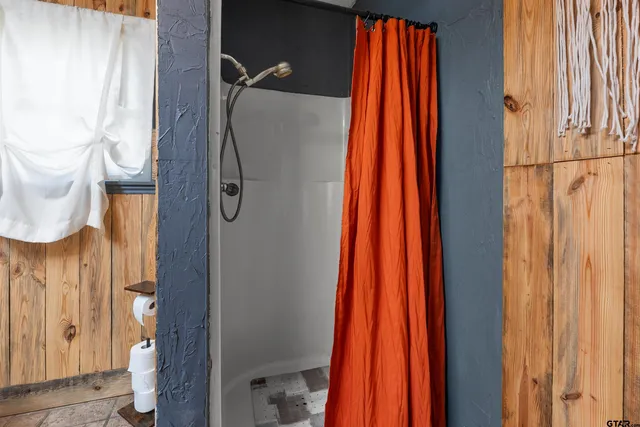 $640,000 | 19422 County Road 1321, Flint, TX 75762