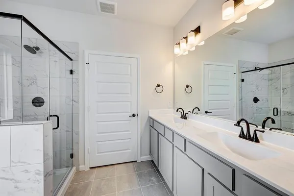 $329,975 | 1233 Anderson Drive, Trenton, TX 75490