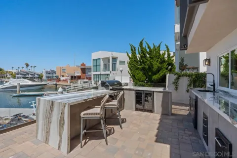 $3,449,000 | 27 Green Turtle Road, Coronado, CA 92118
