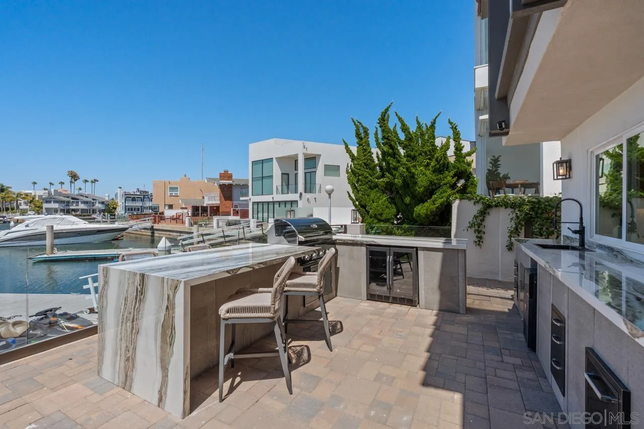 27 Green Turtle Road Coronado, CA 92118 - Photo 49 of 74