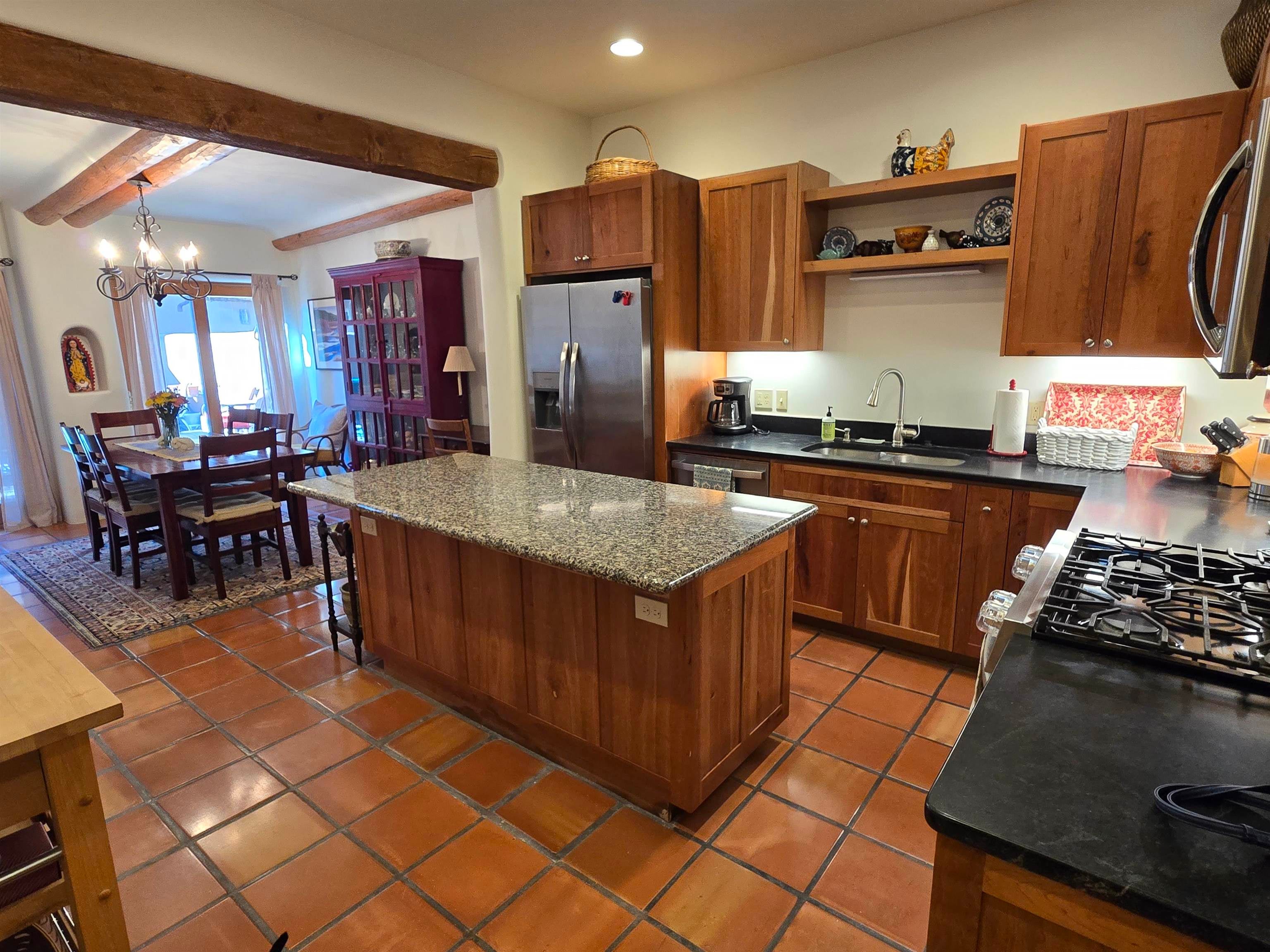 415 Kit Carson Road, Unit 6 Taos, NM 87571 - Photo 12 of 47 Gallery Image 12