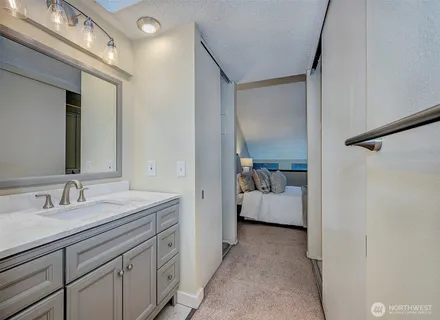 $569,950 | 13872 Northeast 60th Way, Unit 114, Redmond, WA 98052