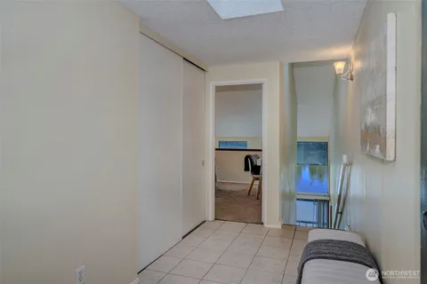 $569,950 | 13872 Northeast 60th Way, Unit 114, Redmond, WA 98052