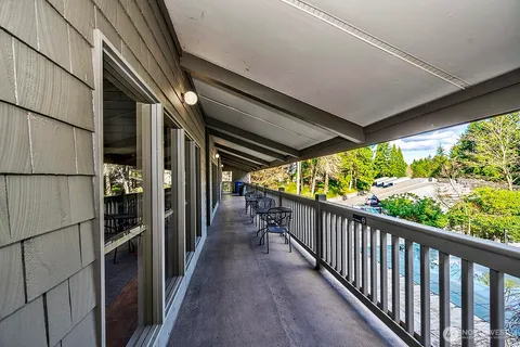 $569,950 | 13872 Northeast 60th Way, Unit 114, Redmond, WA 98052