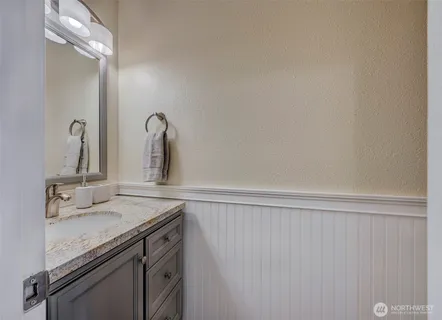 $569,950 | 13872 Northeast 60th Way, Unit 114, Redmond, WA 98052