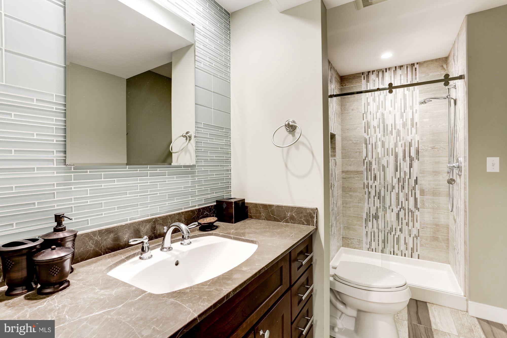 3604 Prospect Street Northwest Washington, DC 20007 - Photo 27 of 41 Upper Hall Bath
