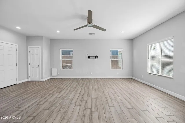 $2,100 | 1013 East Odeum Lane, Phoenix, AZ 85040