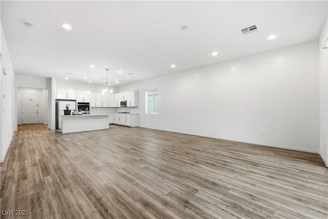 $649,000 | 10121 Ocher Valley Avenue, Las Vegas, NV 89178