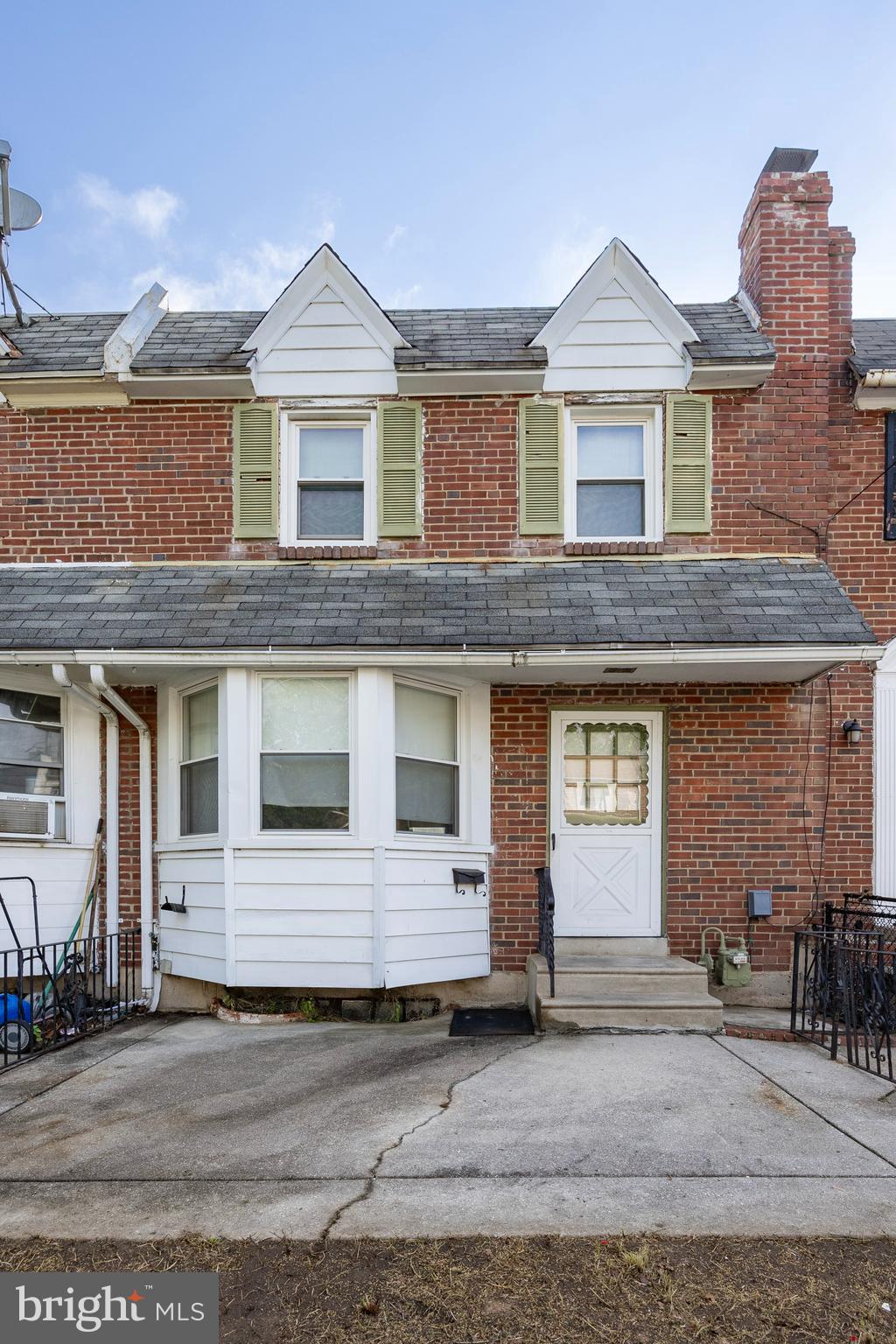 69 Springton Road Upper Darby, PA 19082 - Photo 2 of 15