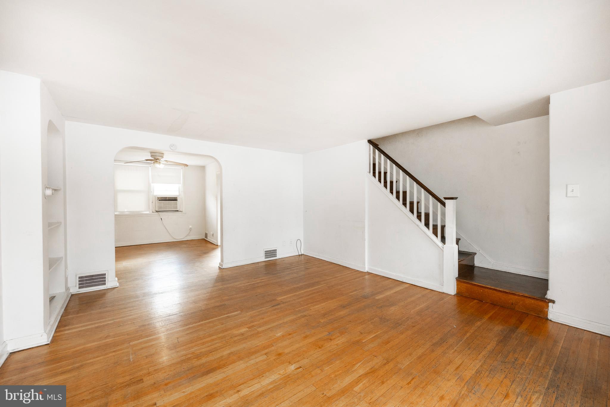 69 Springton Road Upper Darby, PA 19082 - Photo 5 of 15