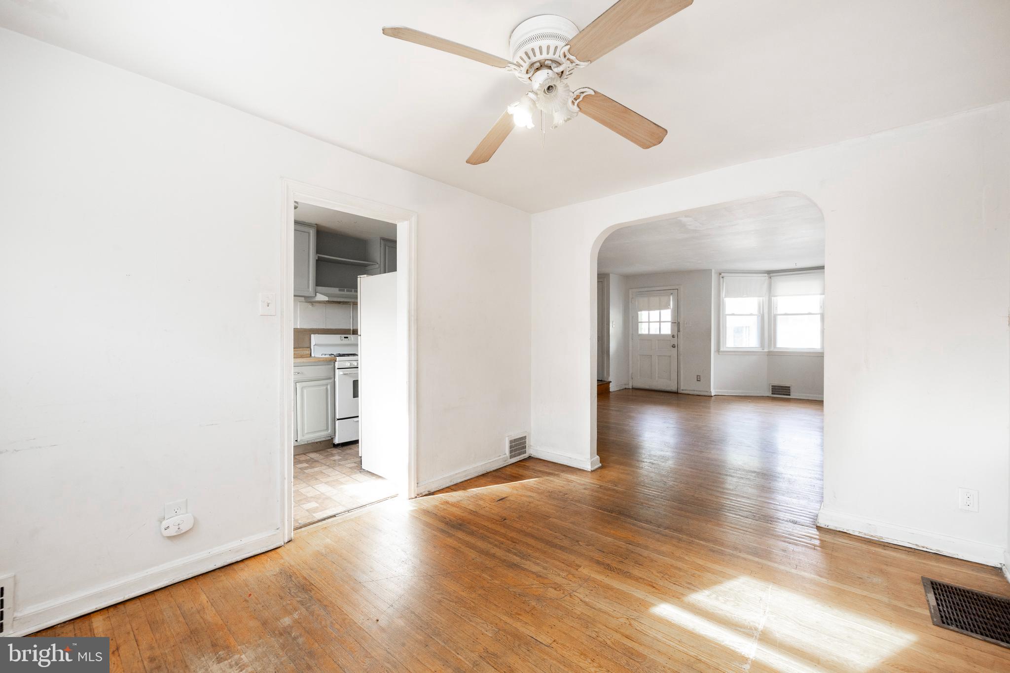 69 Springton Road Upper Darby, PA 19082 - Photo 8 of 15