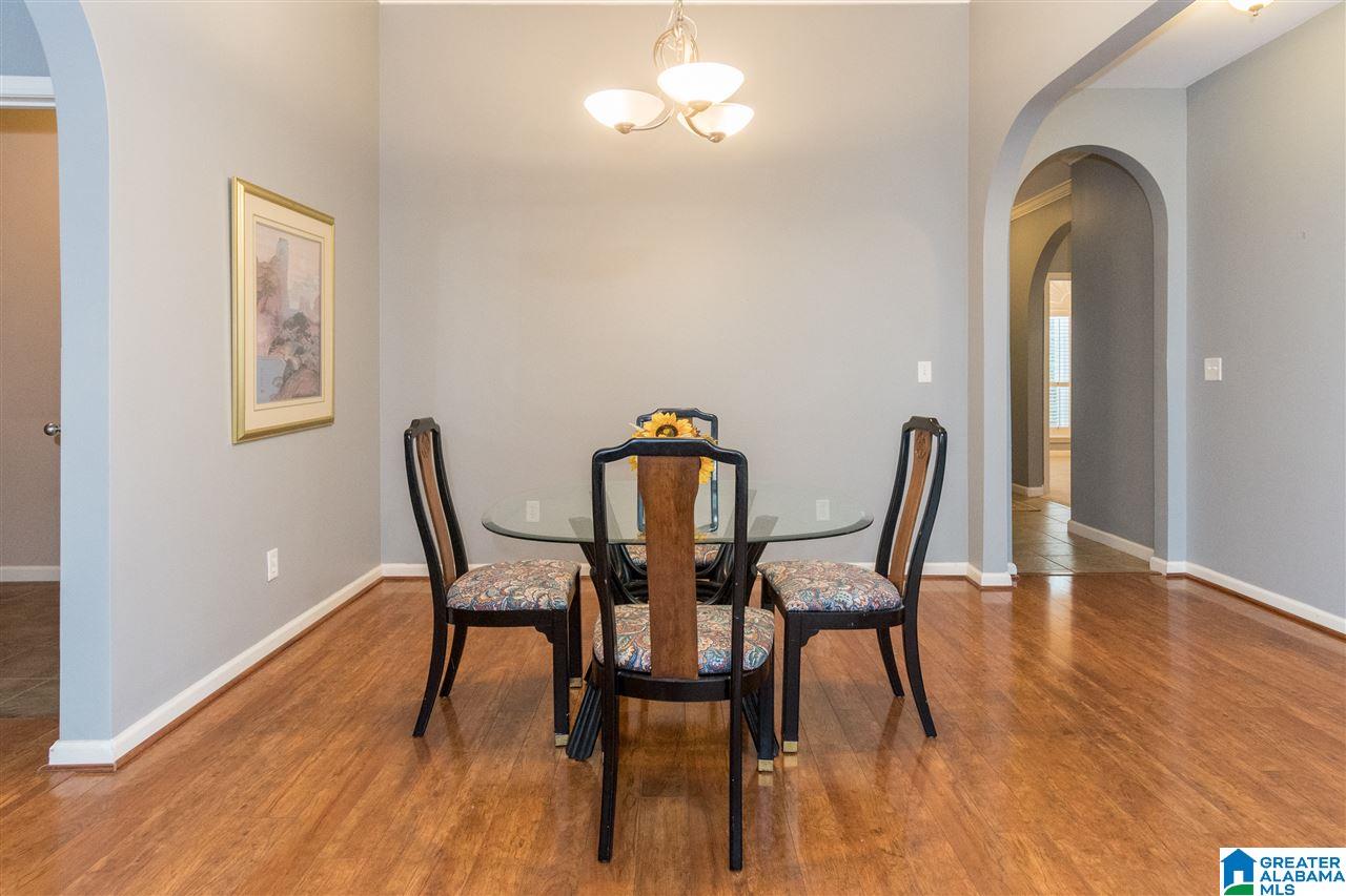 1039 Kerry Drive Calera, AL 35040 - Photo 4 of 50