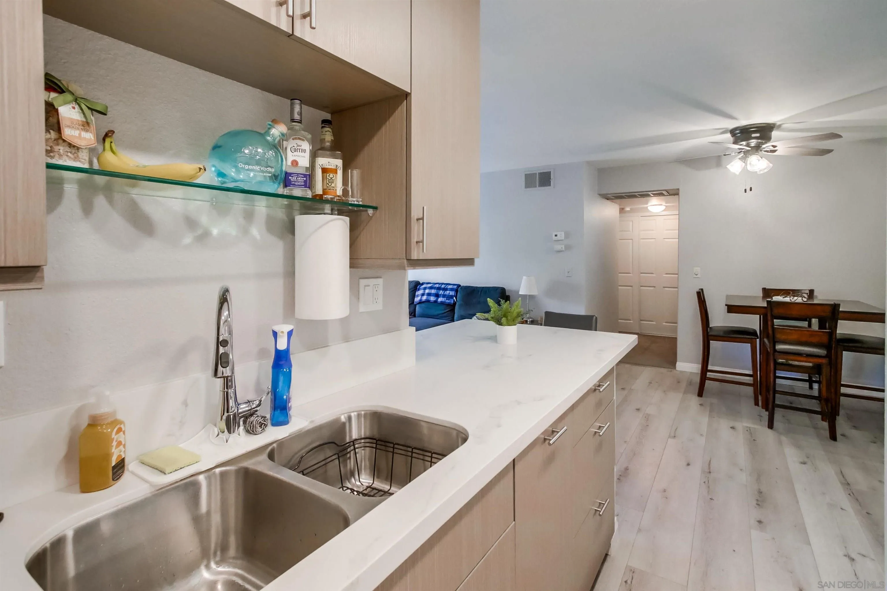 6111 Rancho Mission Road, Unit 108 San Diego, CA 92108 - Photo 9 of 42 Gallery Image 9