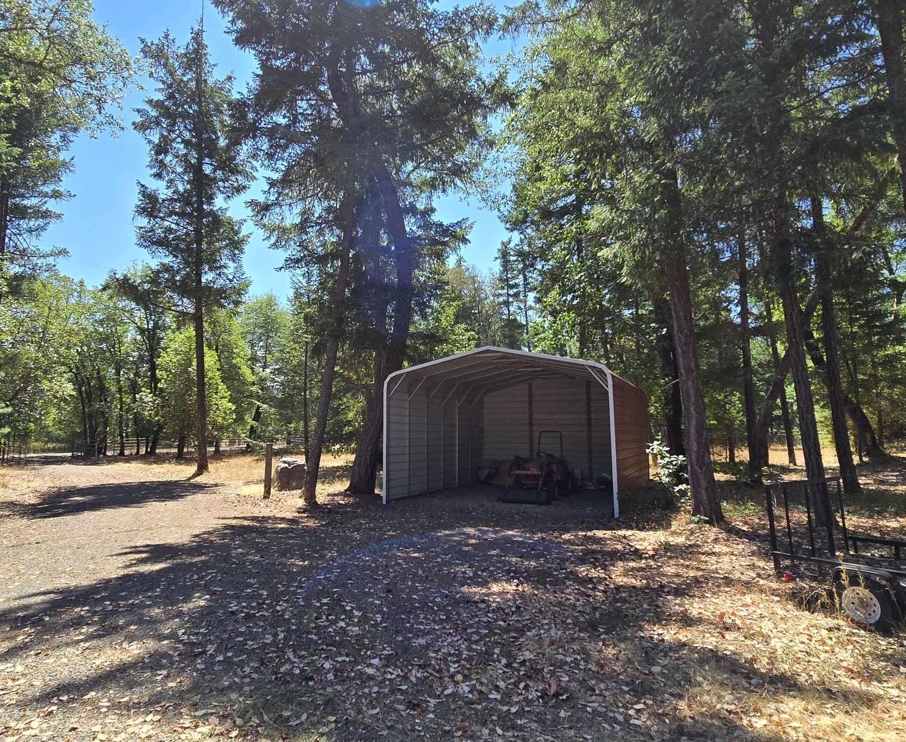 4180 Takilma Road Cave Junction, OR 97523 - Photo 27 of 46 4180 3