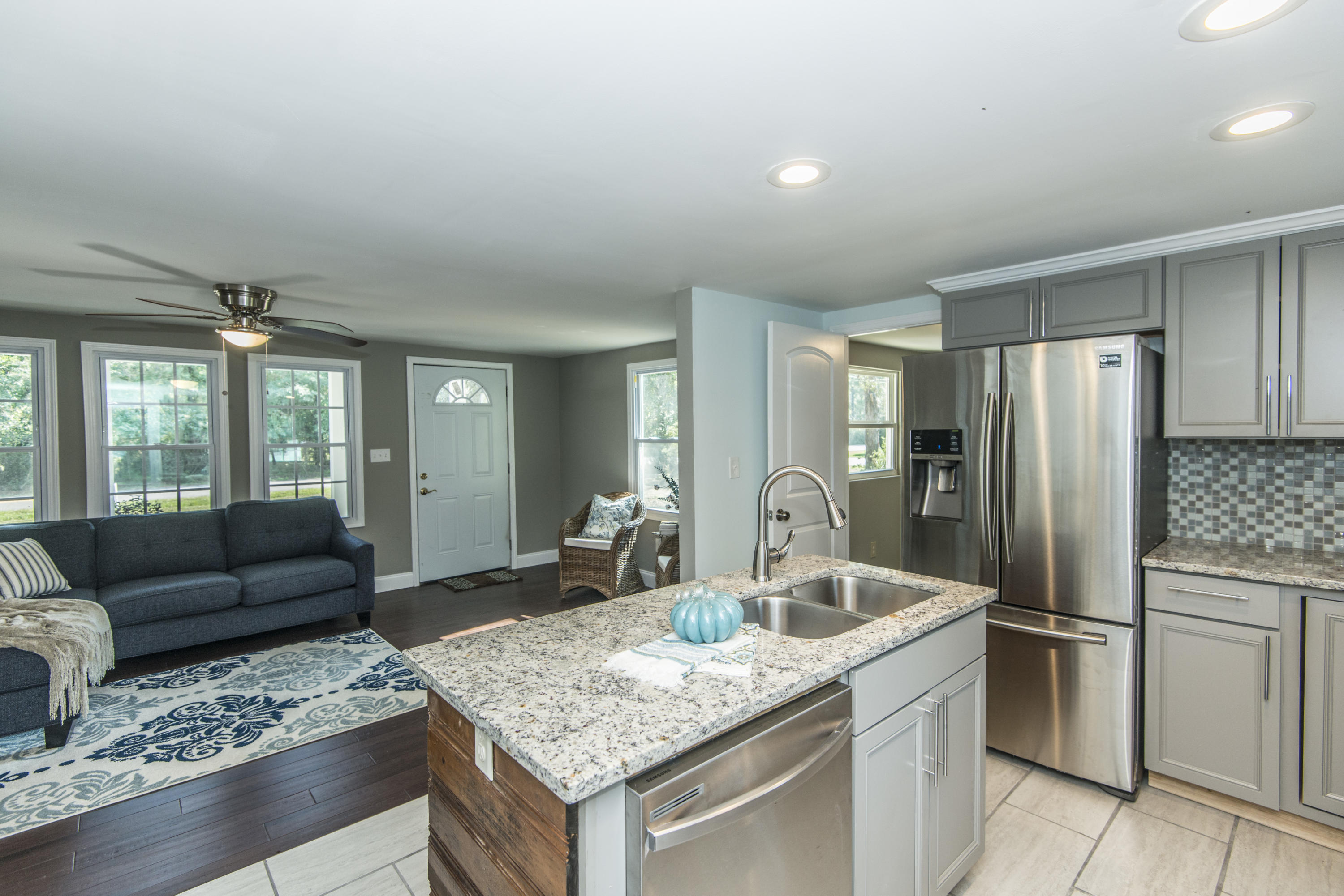 773 East Butternut Road Summerville, SC 29483 - Photo 8 of 49 _DSC0058