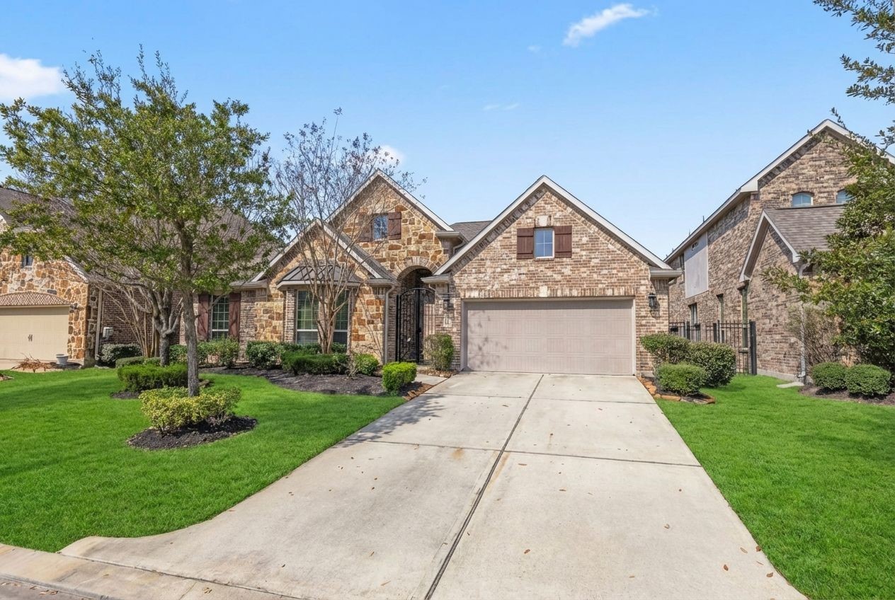 9935 Kirkstone Terrace- Gated section in Gleannloch Farms. Full brick 1-story with gated courtyard.