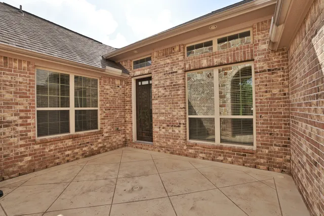 $518,000 | 9935 Kirkstone Terrace Drive, Spring, TX 77379