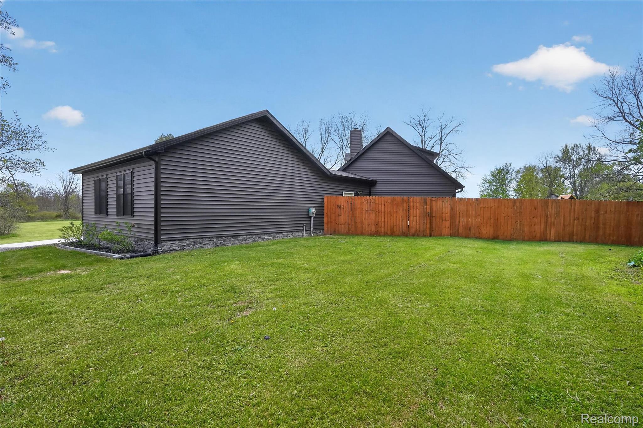 5640 North Fowlerville Road Fowlerville, MI 48836 - Photo 40 of 48