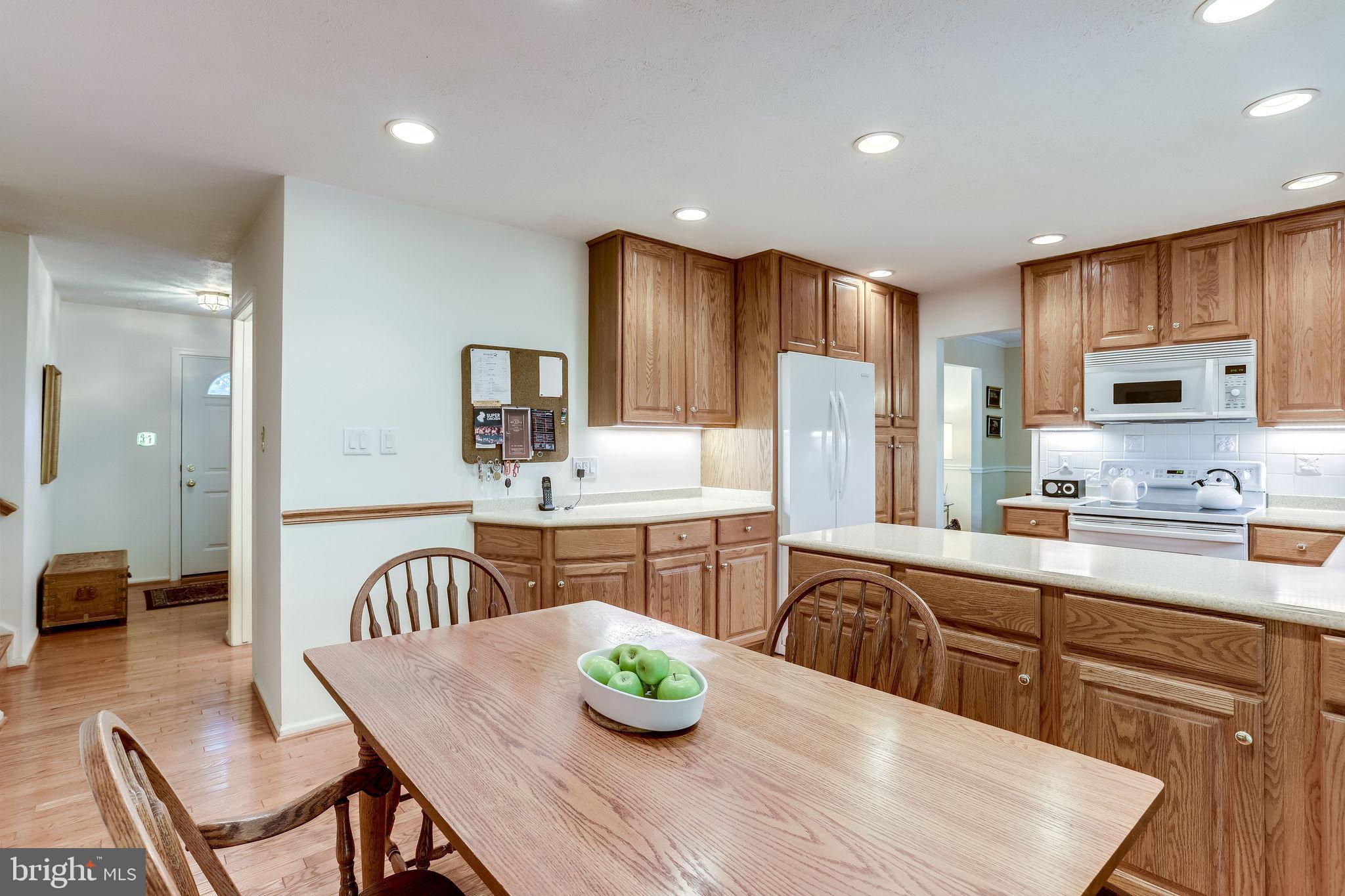 1905 Buckthorn Lane Reston, VA 20191 - Photo 12 of 52 Kitchen with Table Space