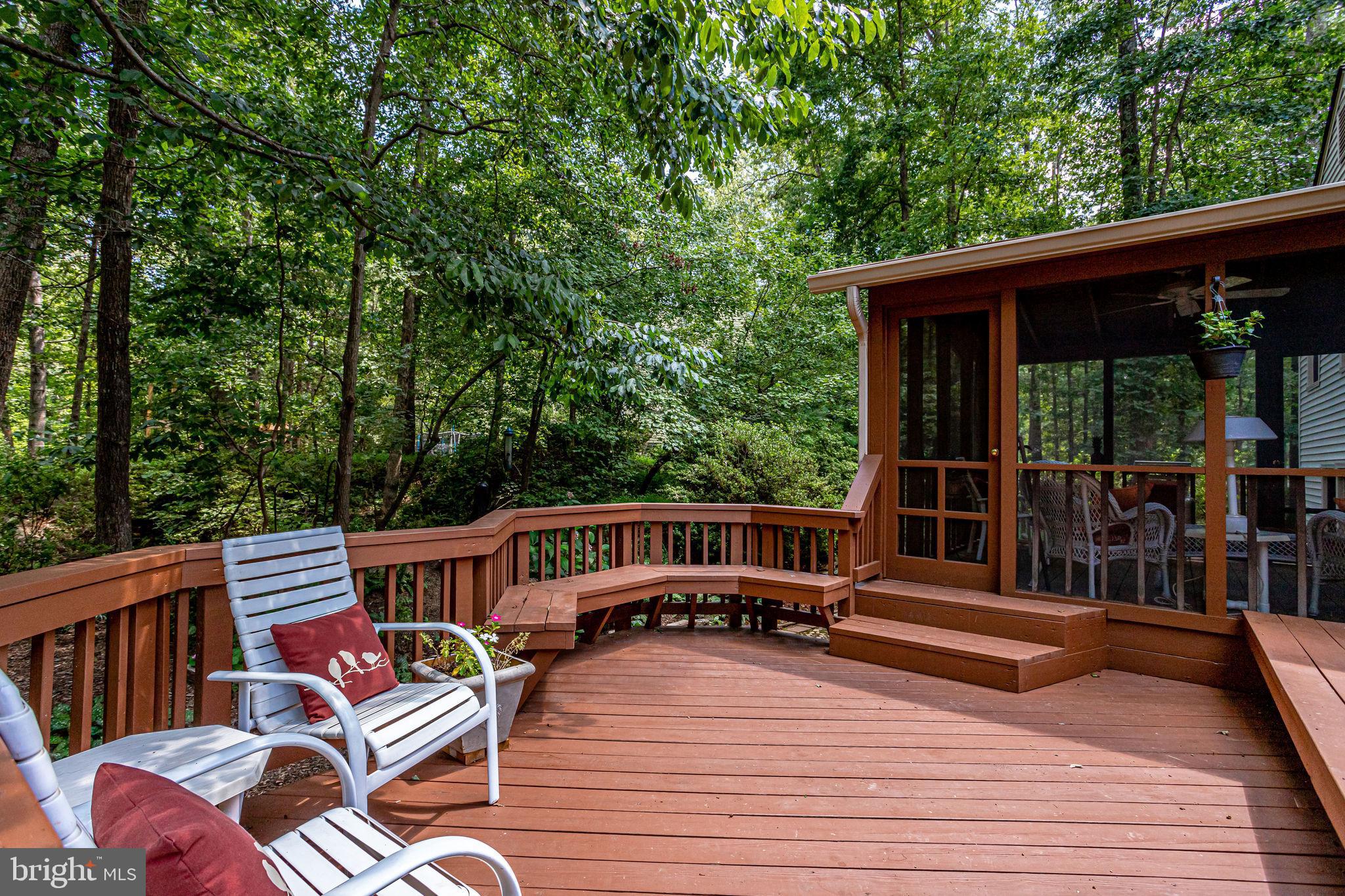 1905 Buckthorn Lane Reston, VA 20191 - Photo 13 of 52 Rear Deck