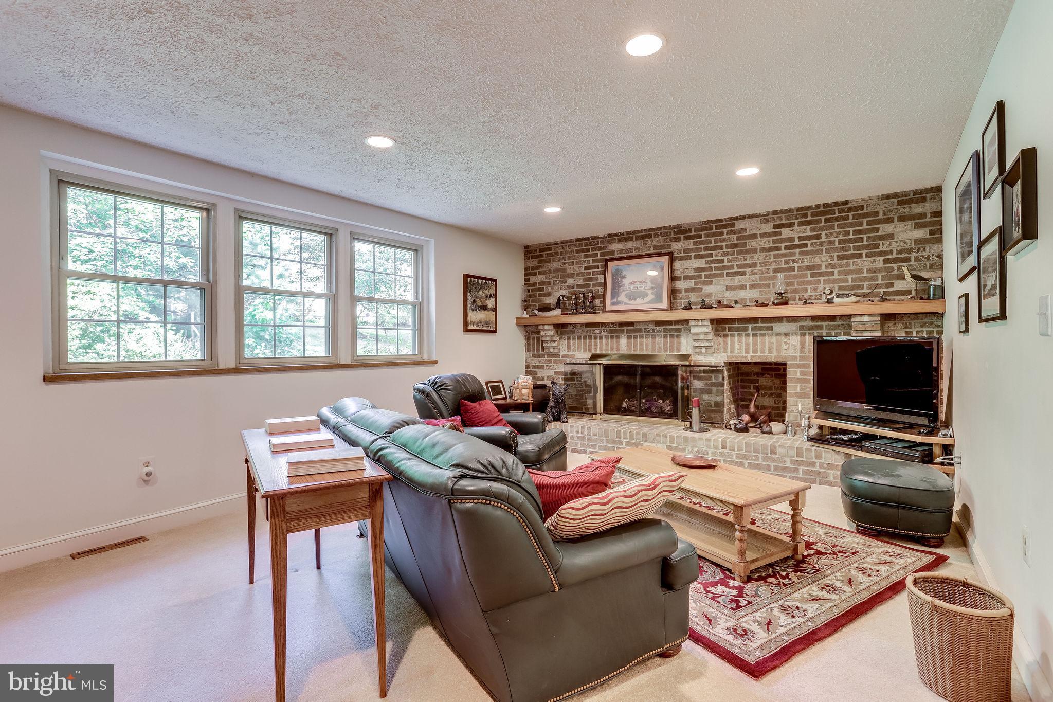 1905 Buckthorn Lane Reston, VA 20191 - Photo 16 of 52 Family Room