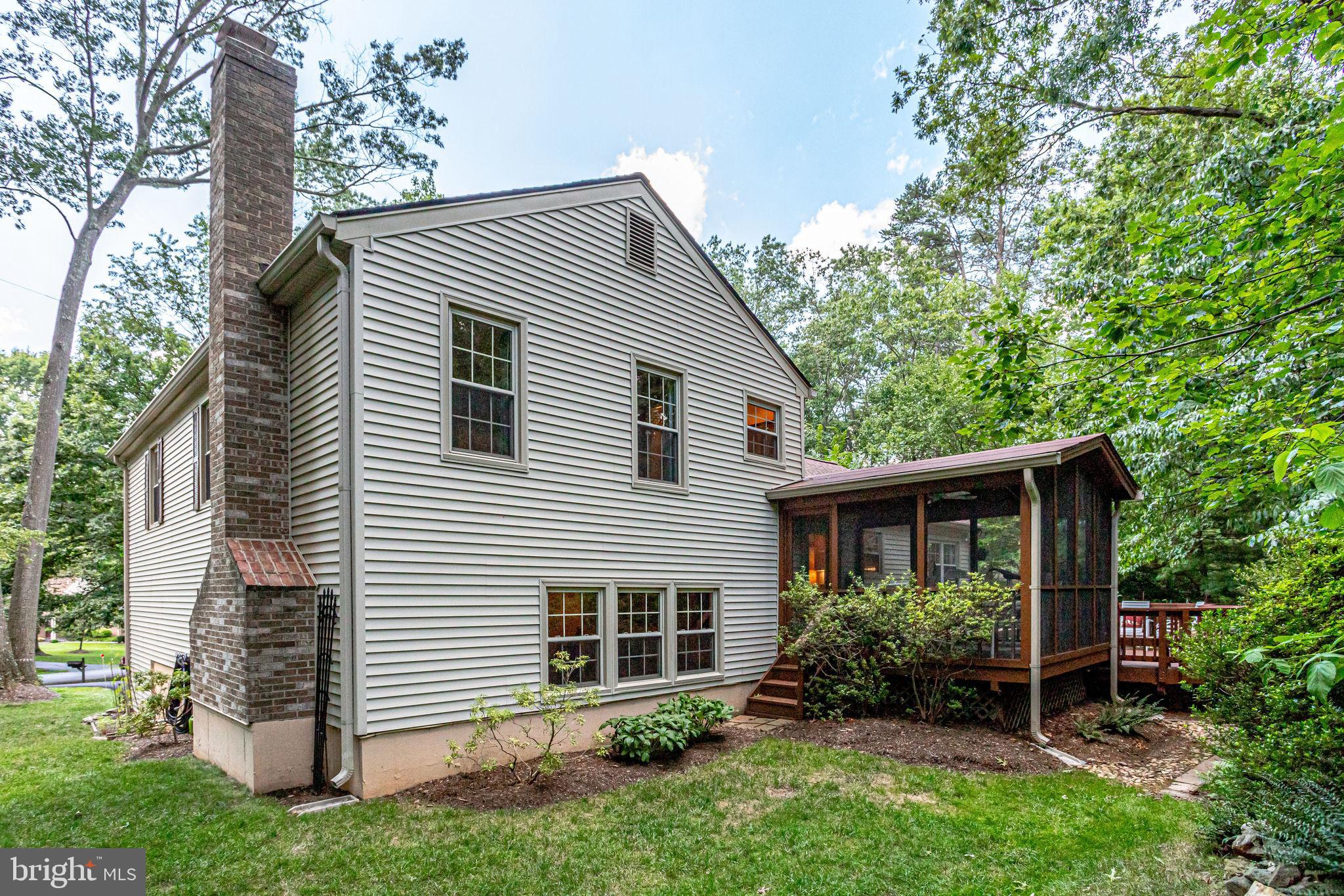 1905 Buckthorn Lane Reston, VA 20191 - Photo 47 of 52 View of Screened-in Rear Deck