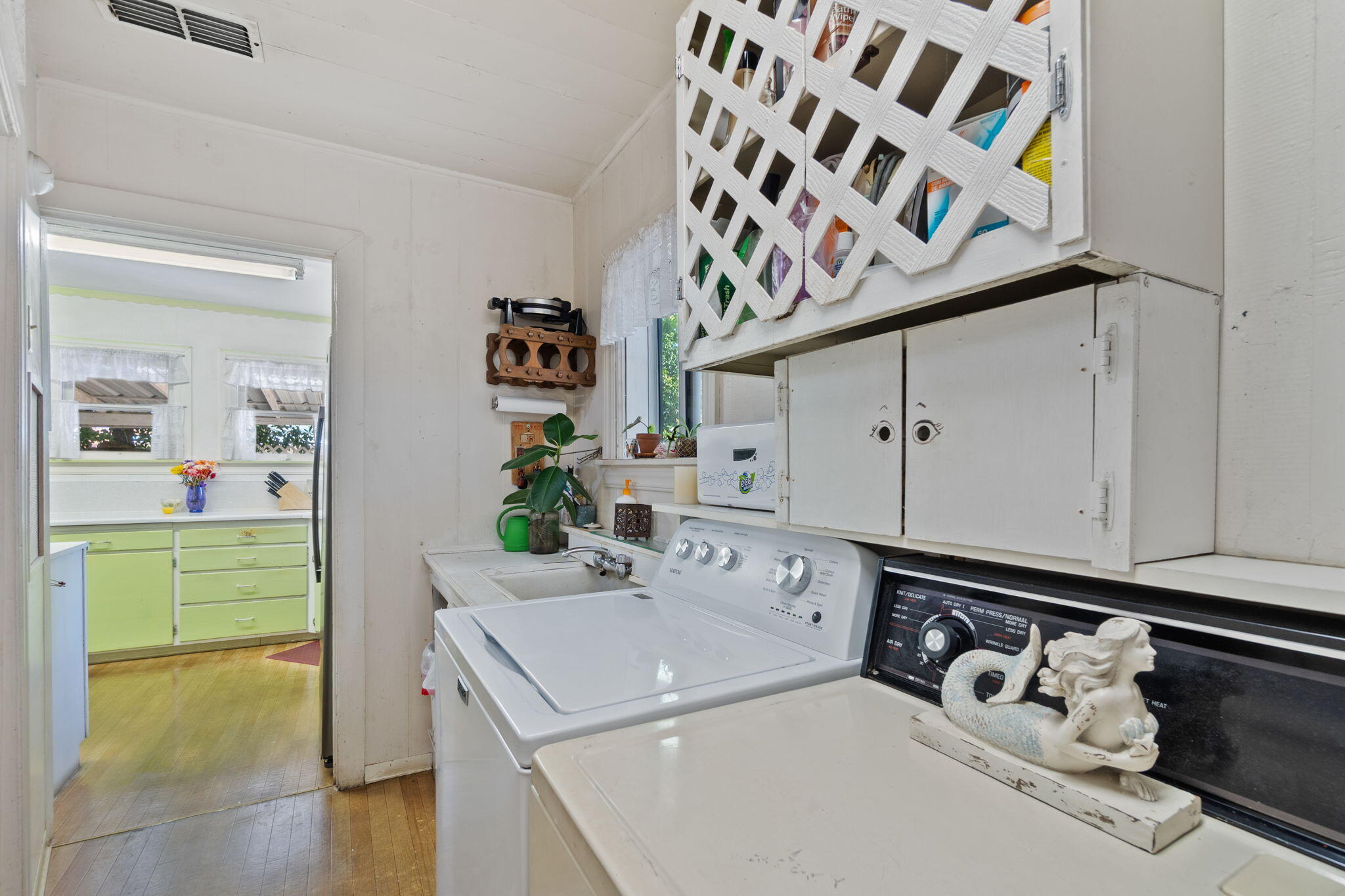 541 Hartnell Avenue Redding, CA 96002 - Photo 23 of 39 541 Hartnell